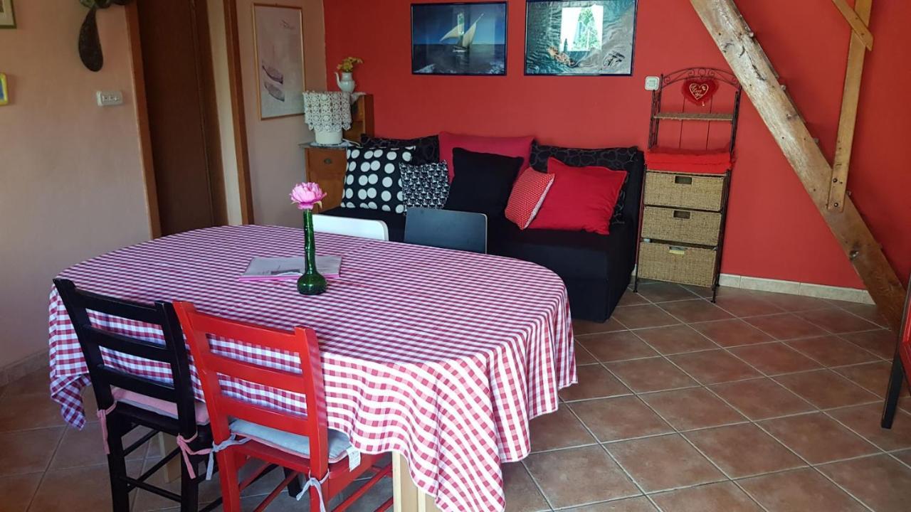 Apartments Popaj Комижа Экстерьер фото