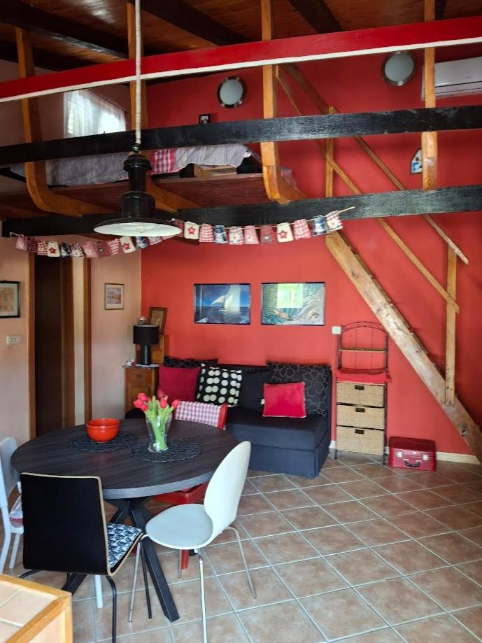 Apartments Popaj Комижа Экстерьер фото