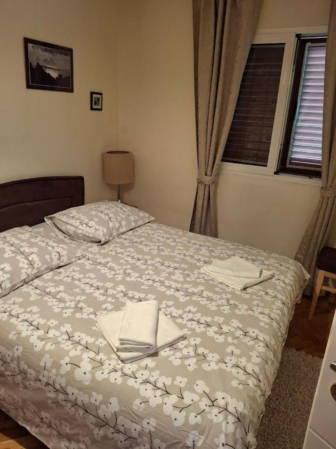 Apartments Popaj Комижа Экстерьер фото