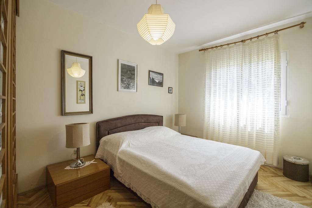 Apartments Popaj Комижа Экстерьер фото