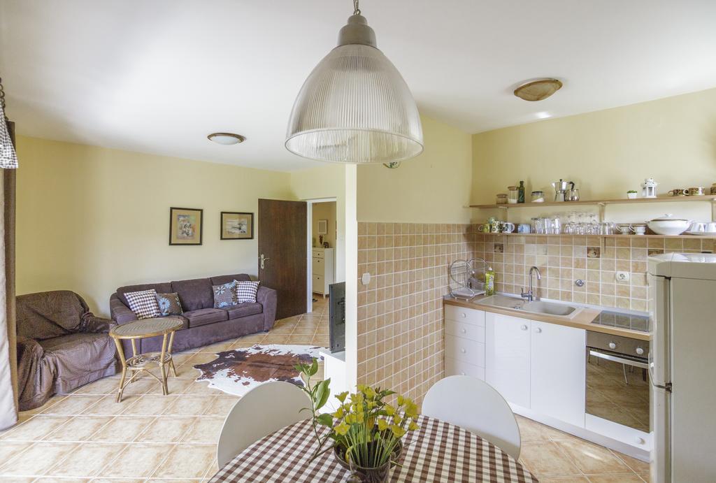 Apartments Popaj Комижа Экстерьер фото